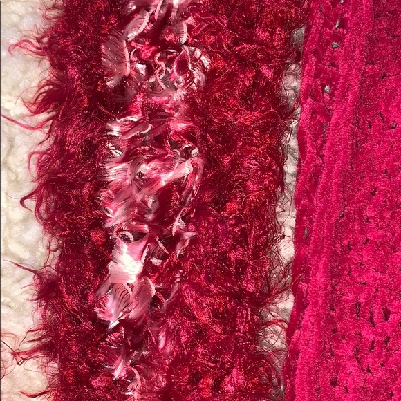 NWOT fushia scarves - Picture 3 of 3